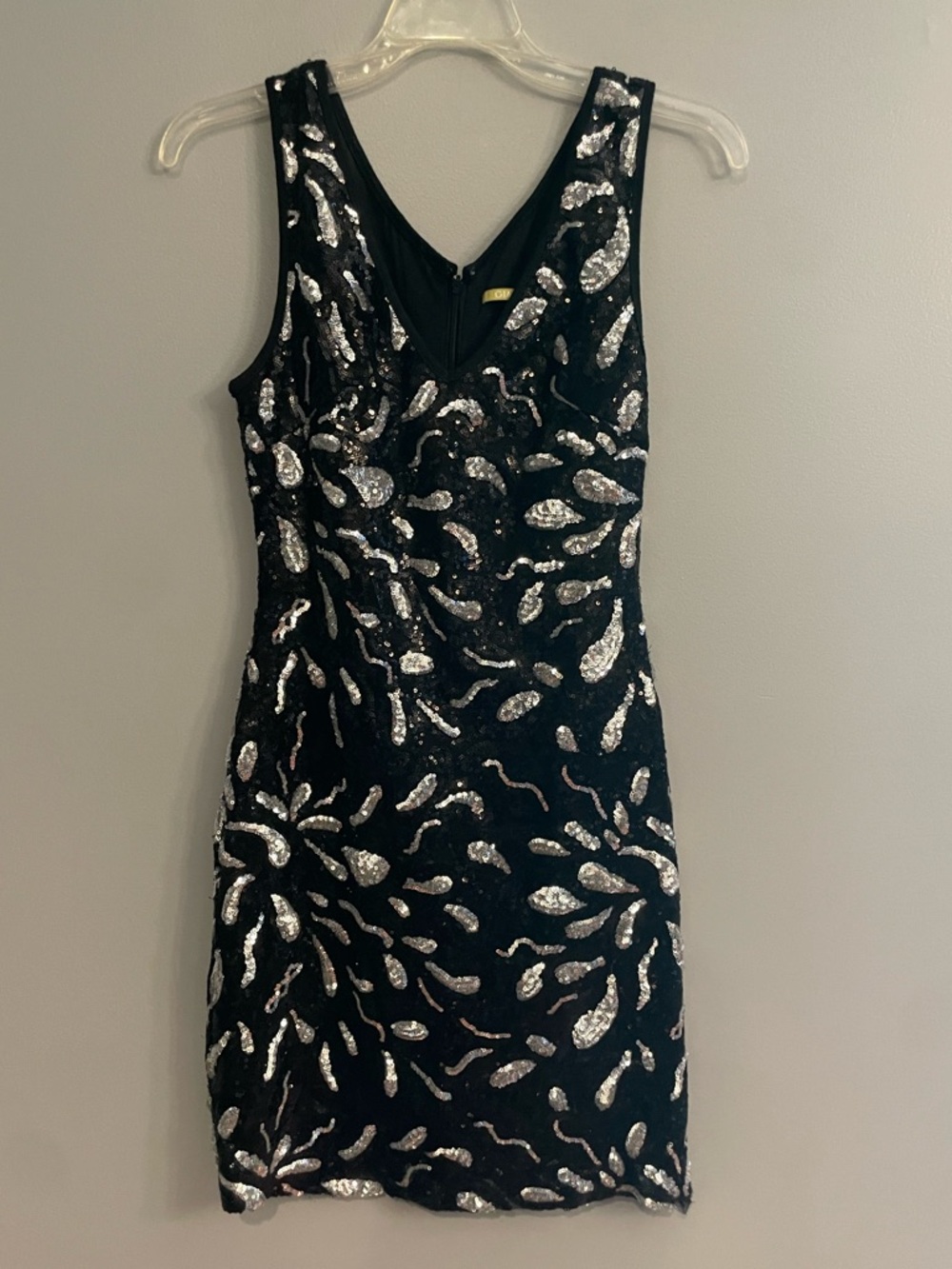 Gianni Bini Y2K Black Cocktail Dress with Silver Sequin Pattern